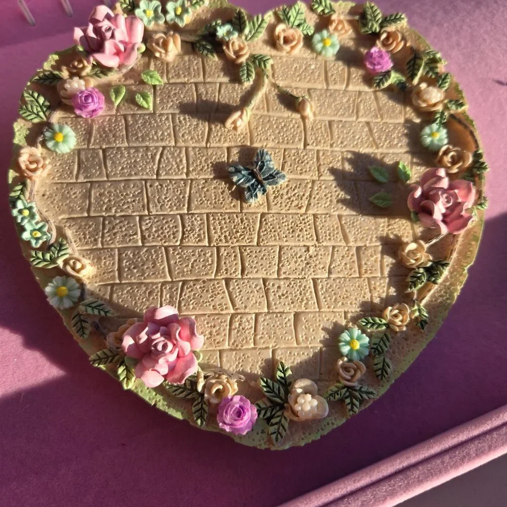 Vtg Rose Heart Shape Jewelry Tray Romantic Ring Display Fairycore Whimsy Cottage